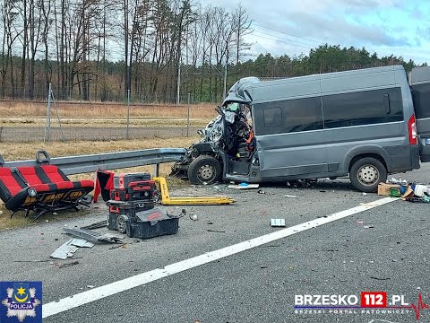 Lądowanie LPR #Ratownik6 do wypadku na autostradzie A4 - Brzesko112.pl