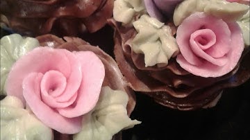 Making cold process Soap Cupcakes with roses / Standard and miniature sizes / soapmaking