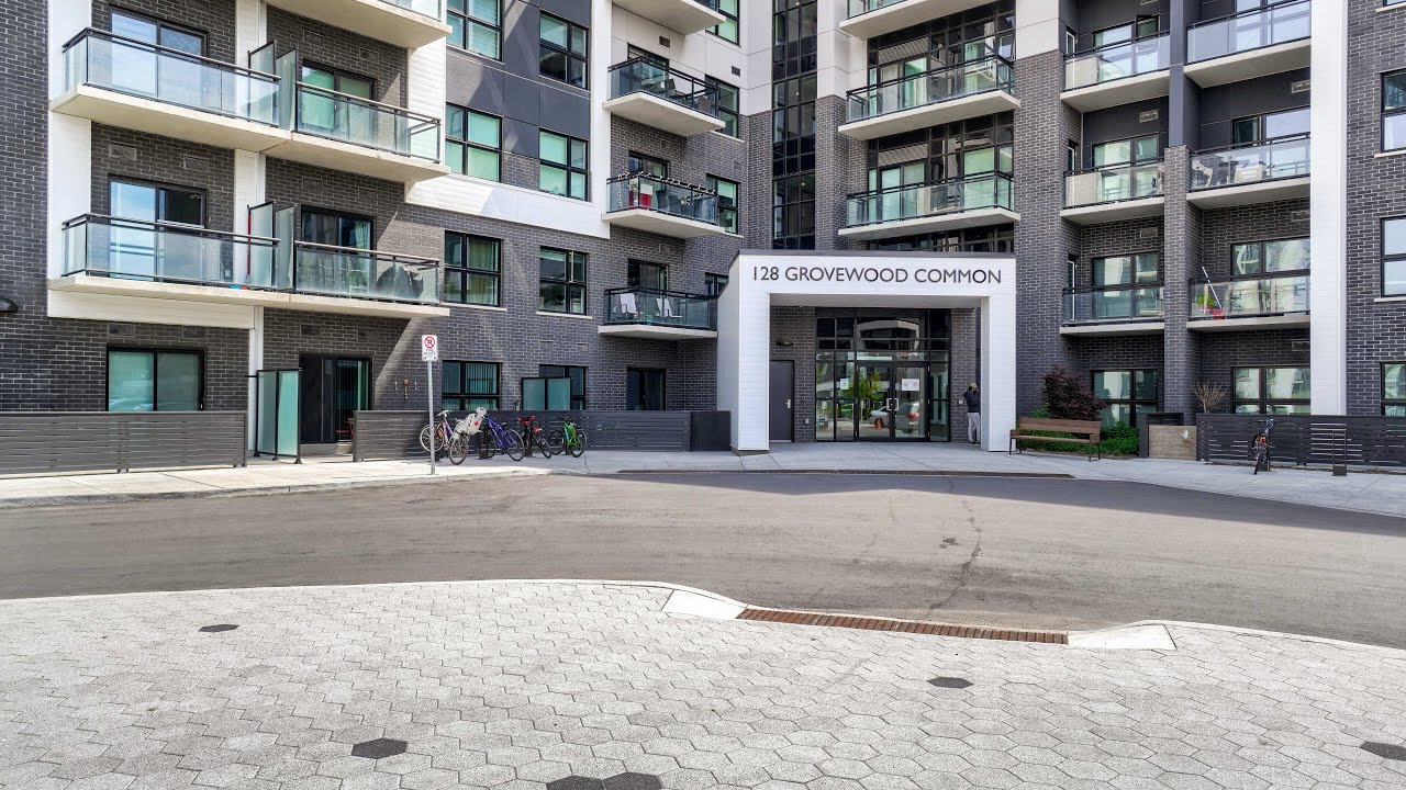 112128 Grovewood Common, Oakville Home for Sale Real Estate