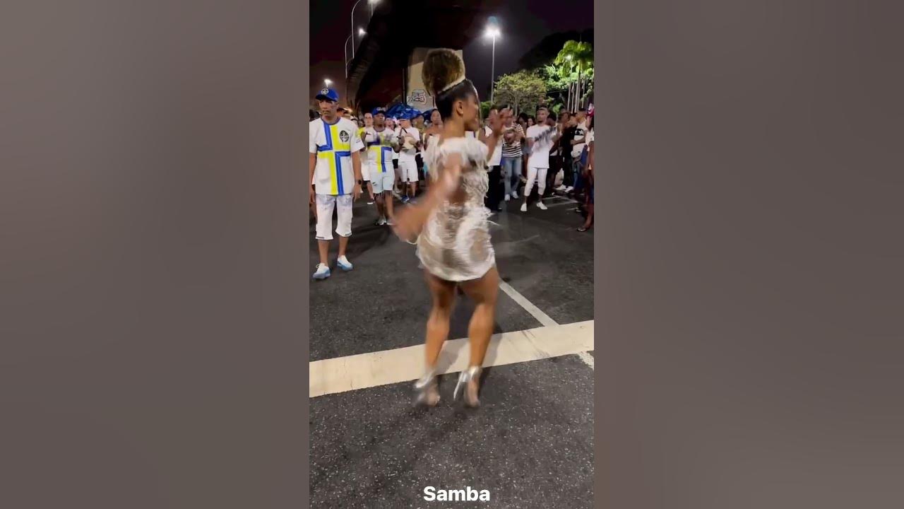 Street 🇧🇷 Samba in Brazil #chacha #samba
