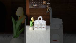 The sleek white bag exudes an elegant aura#usa #handmadebag #bag #luxurybag #leather