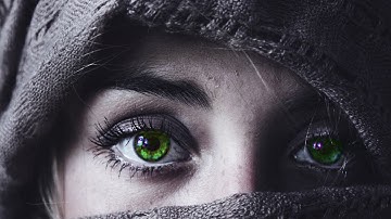How to Change Eye Color in 1 Minute in Photoshop / Change Eye Color in Photoshop