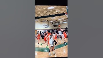 Stutter step past 1, speed past 2, and layup over 3🏀#aau #2024throwback