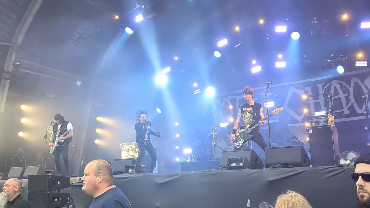 Total Chaos - Live Hellfest 2024 (Warzone) - samedi 29 juin