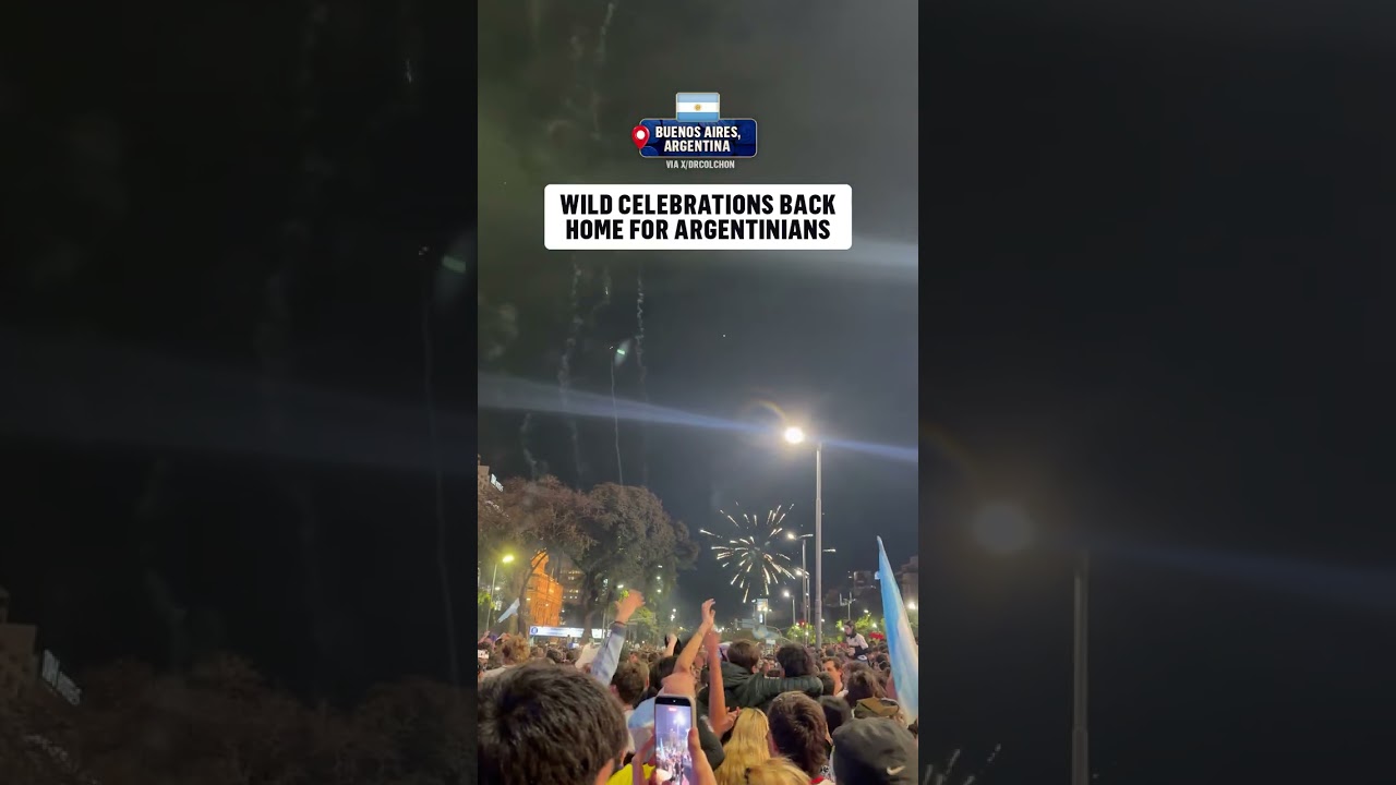 Celebrations in Buenos Aires after Argentina reached its second consecutive FIFA World Cup Final 🇦🇷