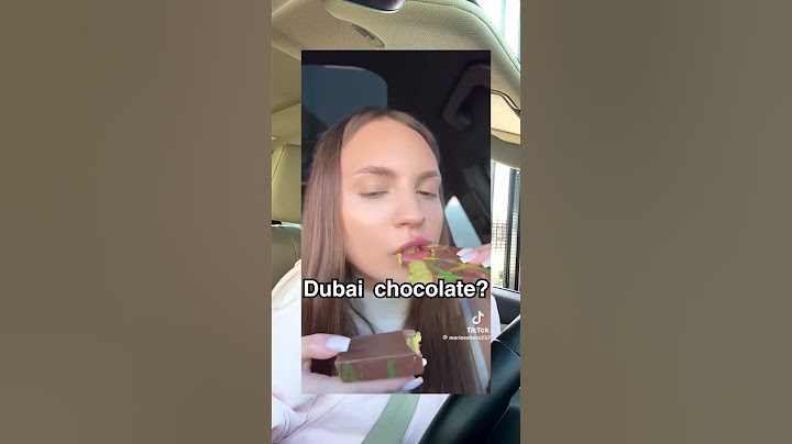 POV: You surprise Starbucks employees with unexpected Dubai 🇦🇪Chocolate 🍫!!!