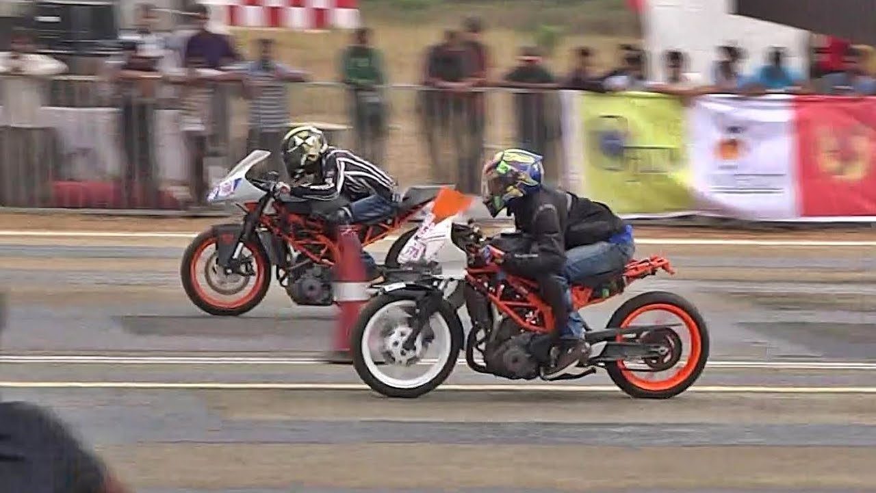 2 strokes & KTM's Drag Racing in Bangalore Vroom 2016 YouTube