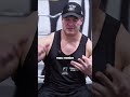 BIZZO ESTÁ AJUDANDO O CHAMPS NOS TREINOS… #caikepro #treino #musculação #academia