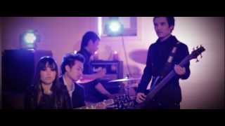 Video voorbeeld van "Laihla Thar 2013 - Allison June - Fahnak Laksawng (Official Music Video HD)"