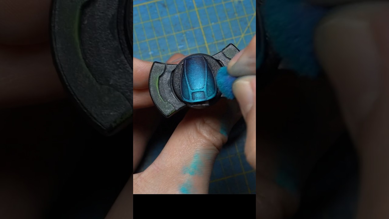 How to Paint Glass with a sponge