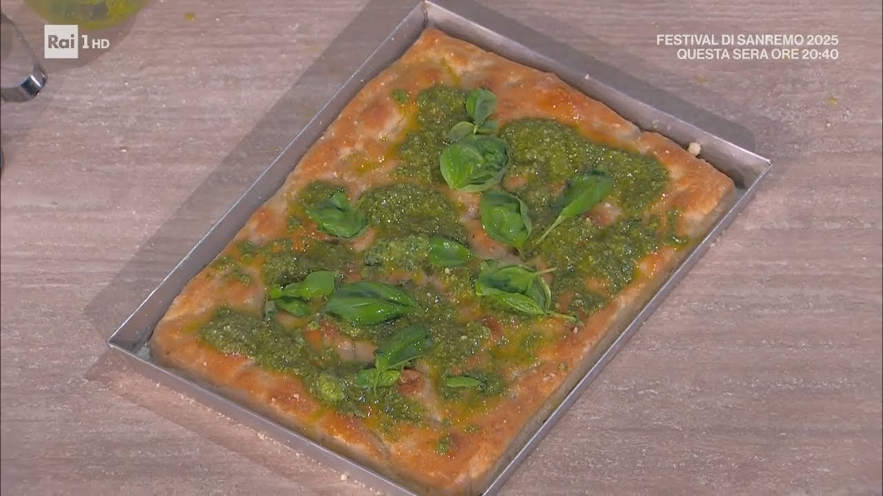 Focaccia al pesto - È sempre mezzogiorno 12/02/2025