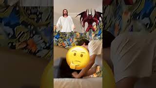 Il a caché sa copine dans une valise…