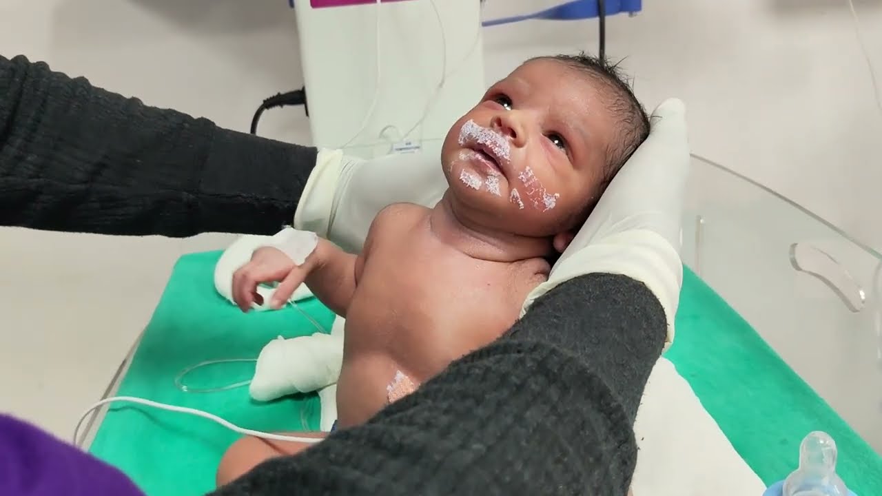Newborn Baby Crying for Milk 😭 | Heartbreaking & Sweet Feeding Moment ❤️