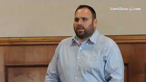 Former Lowell bar owner Kevin Hayhurst testifies a...