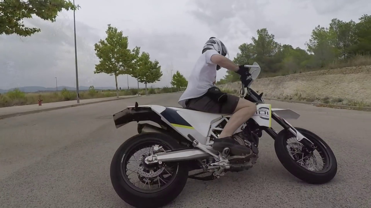 akrapovic slip on line husqvarna 701