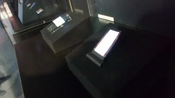 Sharp flexible OLED Display Hands On at the CES 2013