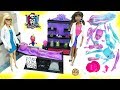 Scientist Barbie Dolls Create A Blob & Ice Girls Monster High Doll in Lab - Toy Video
