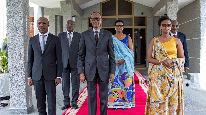 Perezida Kagame yakiriye indahiro z'Abaminisitiri ...