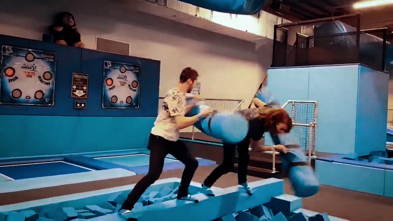 Ariandelle - The Pontiac Bandit