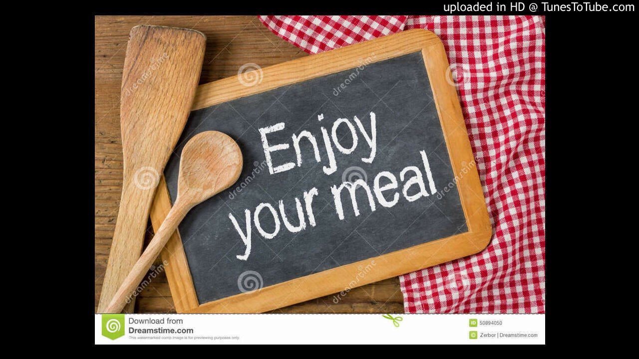 Meals текст. How many meals a day do the english have ответы на вопросы. Have dinner. Enjoy your meal надпись. Evening meal.