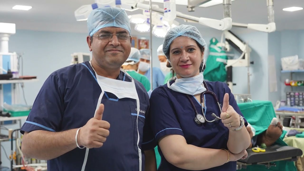 Meet Brain & Spine Specialist - Dr. Deepashu Sachdeva | Shree Ram Neuro Centre, Jalandhar