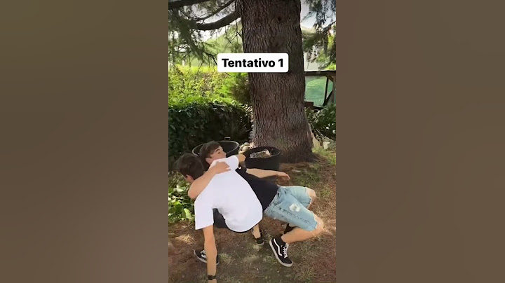 I diEFFE provano il saluto del secolo 😂😂