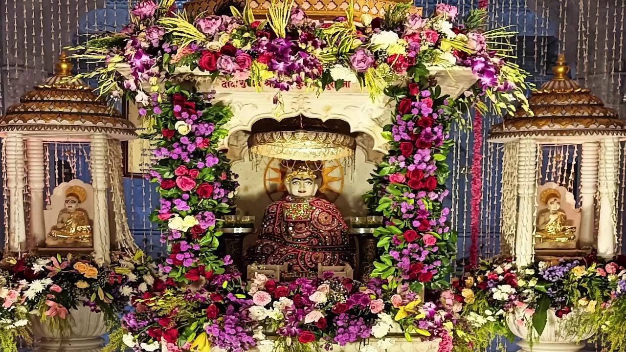 दादागुरुदेव का भव्य रात्रि जागरण  मोती डूंगरी जयपुर दिनांक 26-8-2023 रात्रि 8:30 लाइव