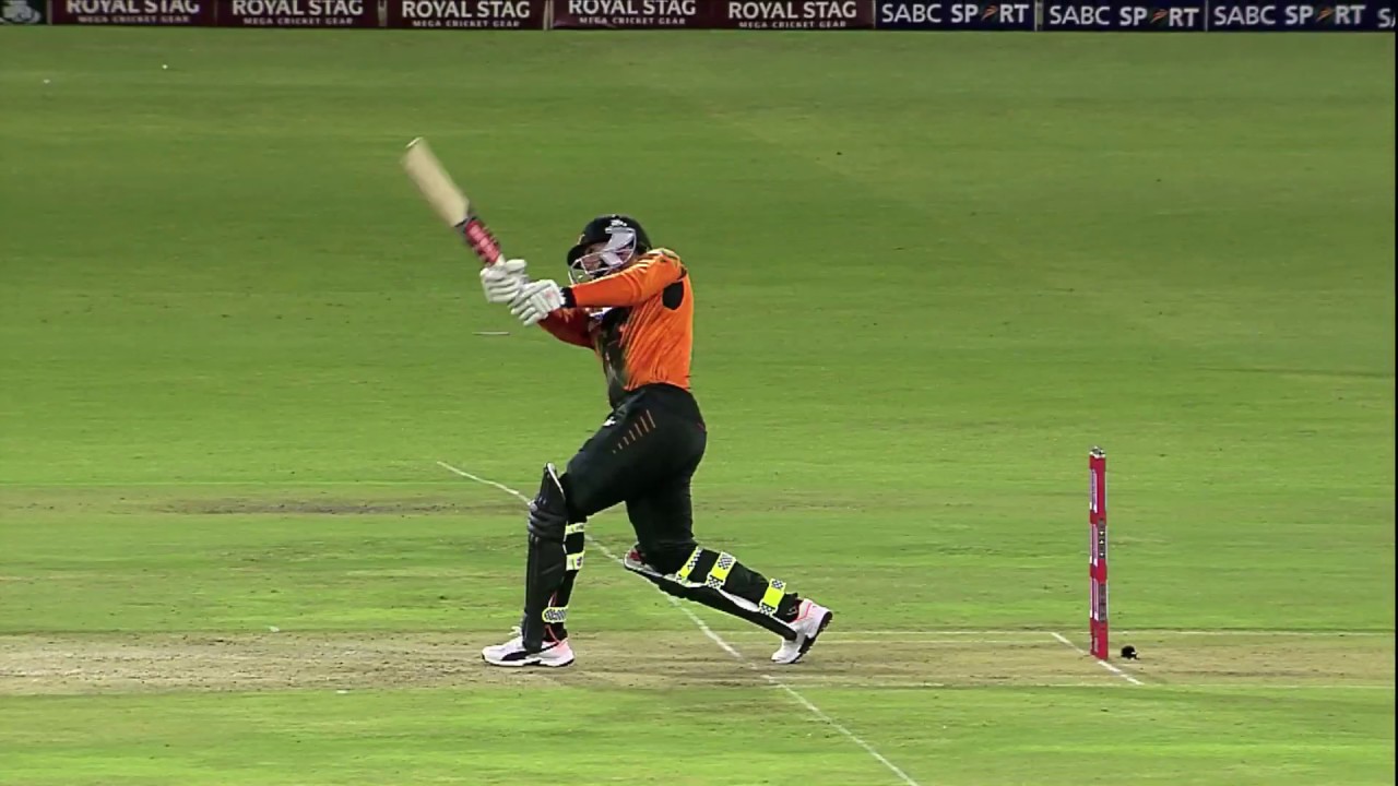 Jon Jon Smuts hits back to back 6s!