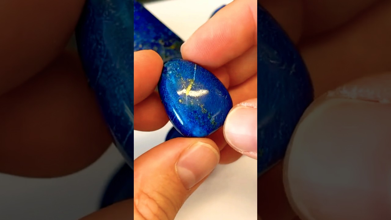 Lapislazuli Stein des Himmels #heilsteine #lapislazuli Lapislazuli Stein des Himmels #heilsteine #lapislazuli