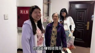 媳妇出差广州，跑回老家干农活，差点累瘫了【奶茶阿姨儿】