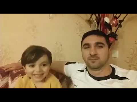 تموت ضحك شاهد الطفل تركي كيف يقلد ضحكه ابوة😂😂😂😂😂😂