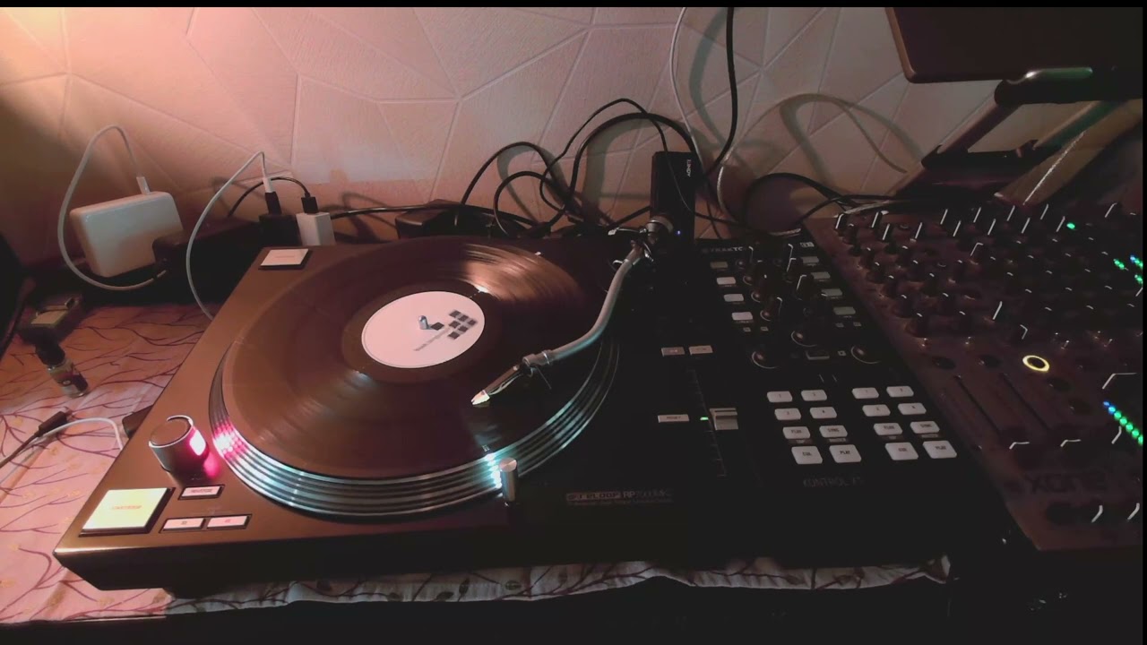 Salt Tank – Eugina (tiesto remix)