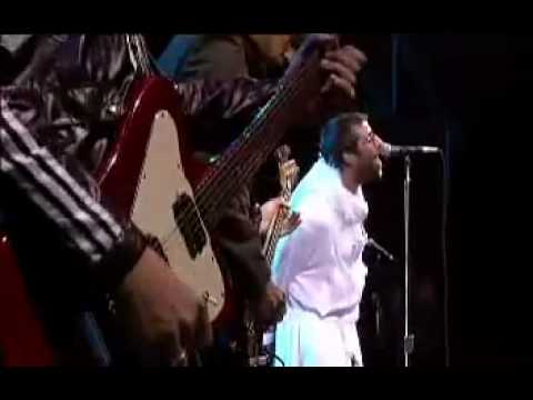 Oasis - Live Forever (Glastonbury 2004)
