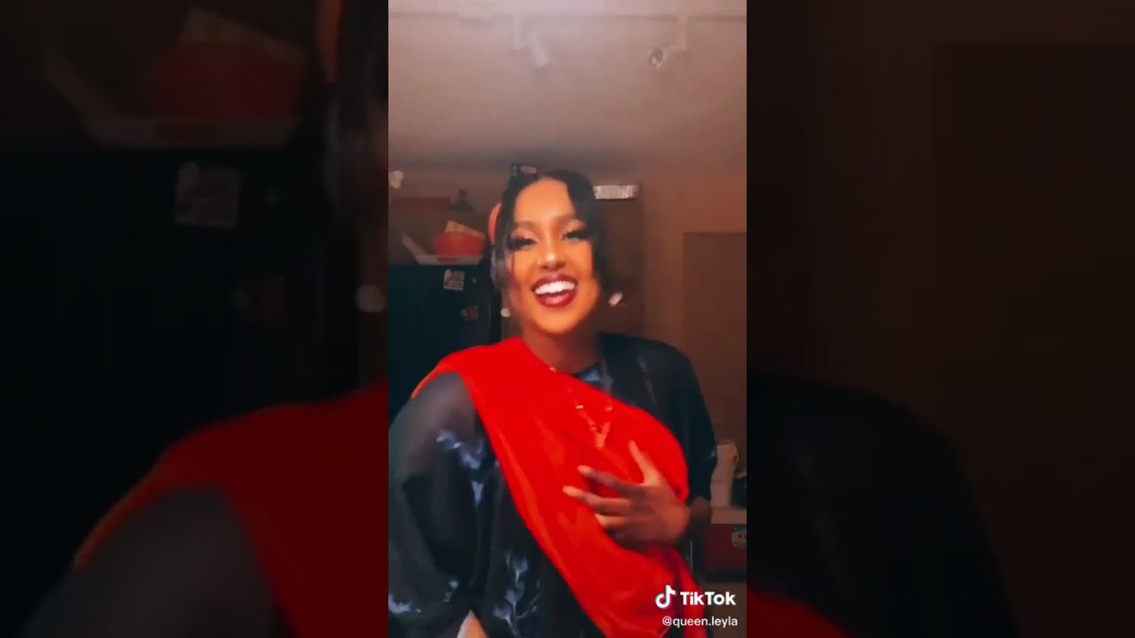 WoW Somali Girl Shows Her Beautiful Bra In Transparent Dress Subscribe For More Videos