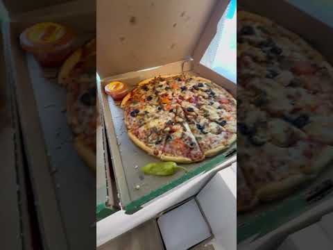 🍕 Papa John’s Dubai Launch | Unboxing Different Pizzas 🍕 #shorts #food