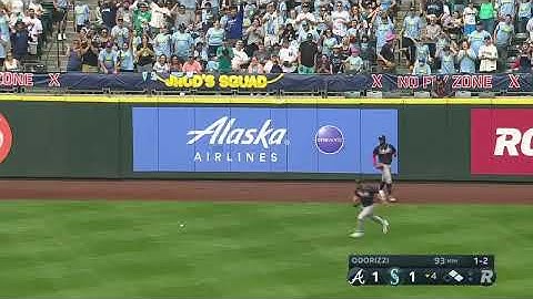 Adam Frazier blows the game open with a 2 run triple