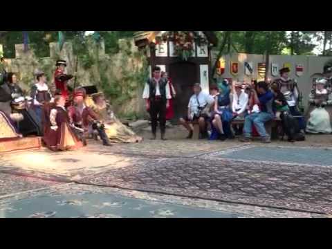 Singing For The Queen Video