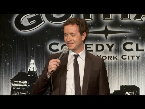 Video: Valor neto de Pauly Shore: Wiki, casado, familia, boda, salario, hermanos