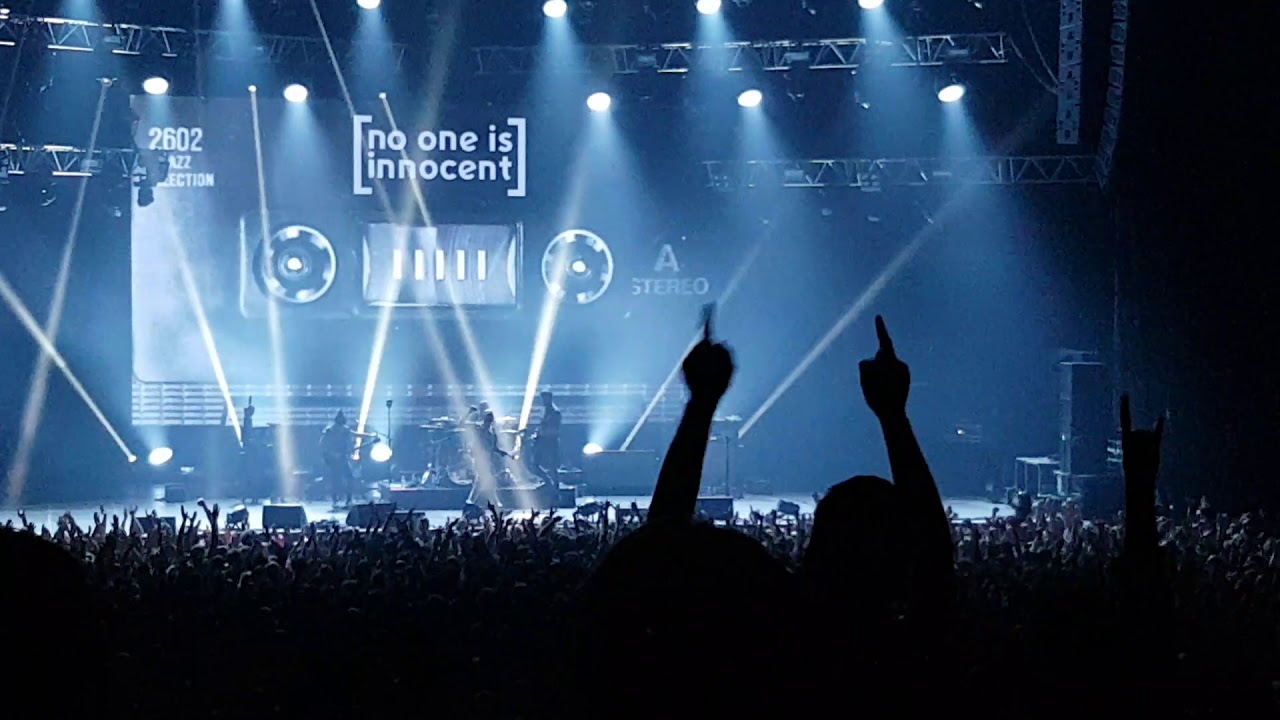 NO ONE IS INNOCENT - La peau - Zénith (Paris) le 02/11/2019 - YouTube