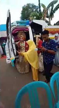 VIRAL----Anak sarkodes punya mau-Pengantin diantar pakai mobil truk- wedding party cabang👍👍