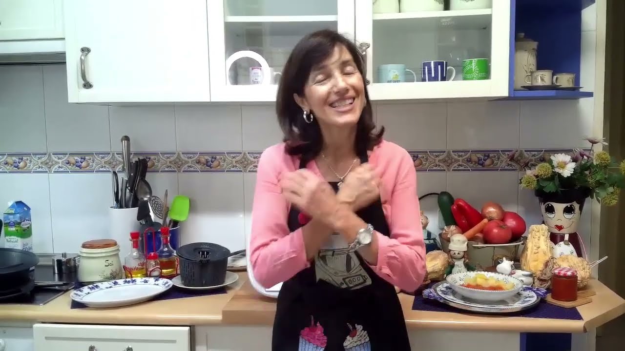 Salchichas con tomate  y patatas  en  Thermomix