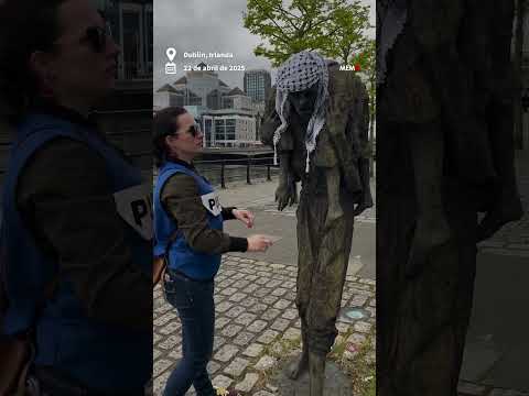 Keffiyeh na estátua da fome irlandesa
