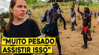 OS CHOCANTES RITUAIS DESSA TRIBO AFRICANA