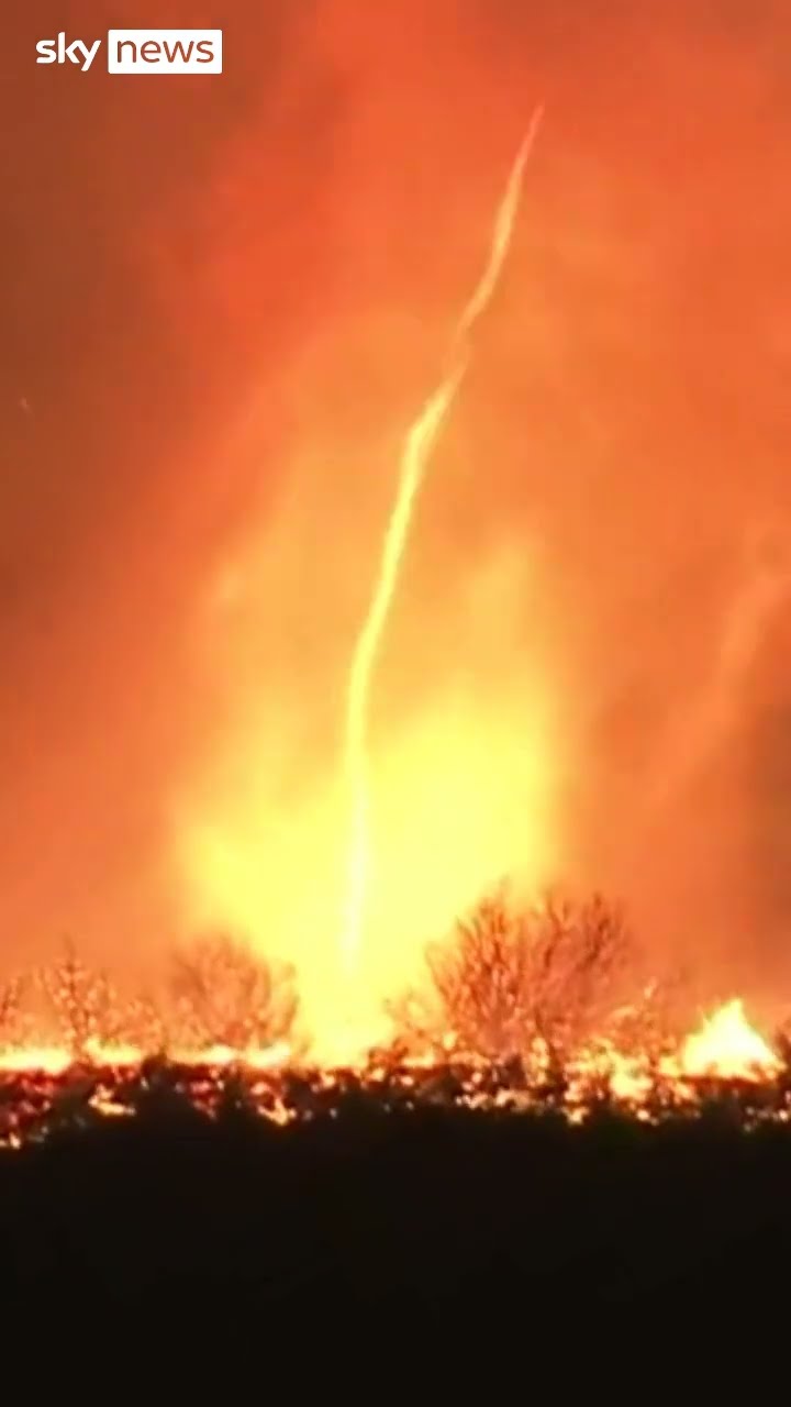 'Fire tornado' spotted in LA blaze