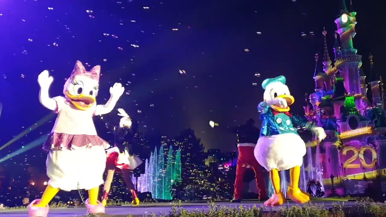 Mickey's Magical Souvenirs (2022) - Disneyland Paris