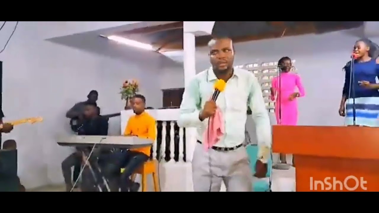 Gloire à l'Agneau  / adoration /  avec Pasteur samuel antenor