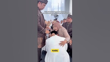 A touching moment when the wedding ceremony was over, the groom immediately hugged his mother ‼️‼...