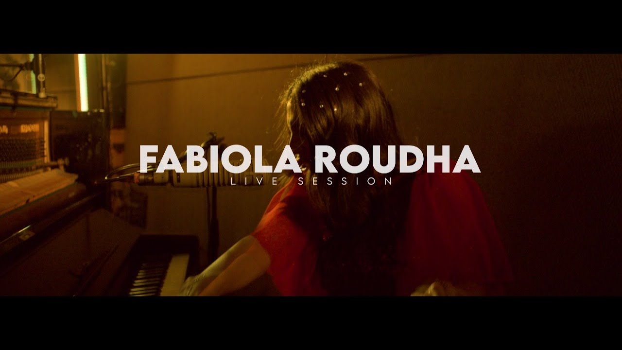 LIVE SESSION - SIEMPRE SALE EL SOL - CIELO ROJO - FABIOLA ROUDHA