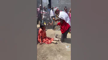 شاهد كيف يتم تحضير جن في افريقيا القلوب الضعيفه لاندخل 