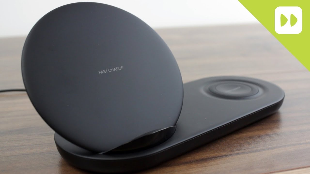 Official Samsung Wireless Charger Duo Review - YouTube